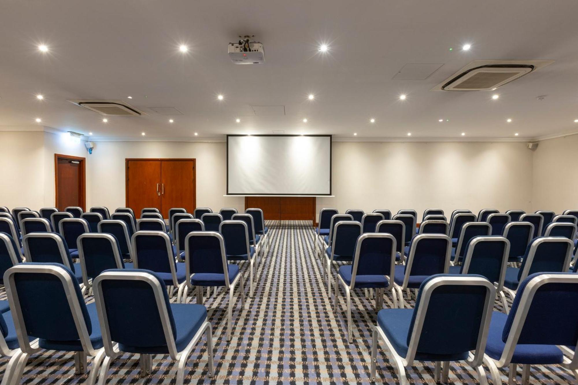 Holiday Inn - Glasgow Airport By Ihg Paisley Dış mekan fotoğraf
